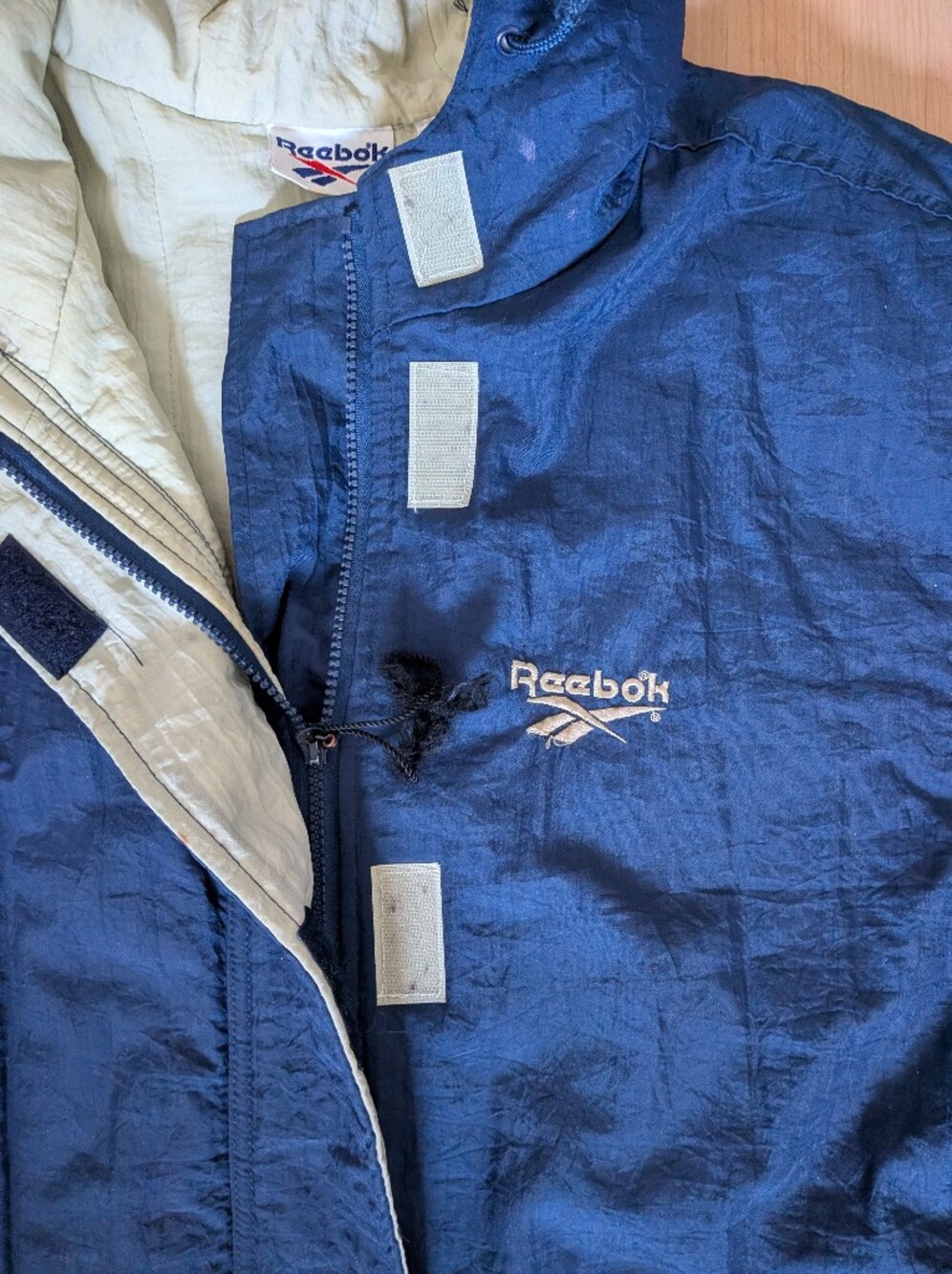 Vintage Reebok Blue Puffer Jacket Men's Medium Full Zip - Picture 5 of 5